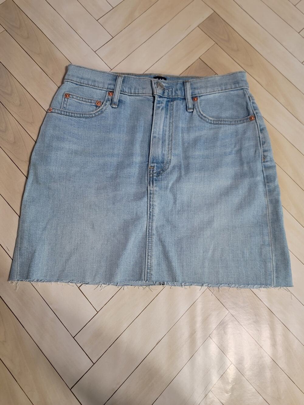 Gap Denim Blue Mini Distressed Hem Skirt Size 27